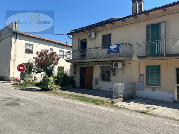 casa semindipendente in vendita a Molinella in zona San Pietro Capofiume
