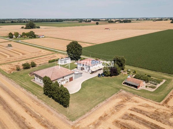 casa indipendente in vendita a Molinella