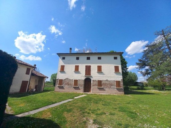 casa indipendente in vendita a Molinella in zona San Pietro Capofiume
