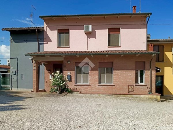 appartamento in vendita a Molinella in zona San Pietro Capofiume