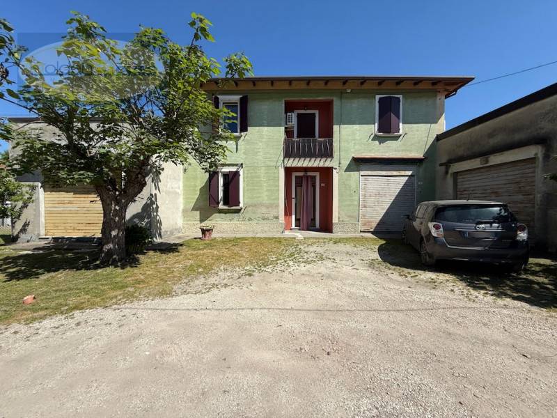 casa indipendente in vendita a Molinella in zona Marmorta