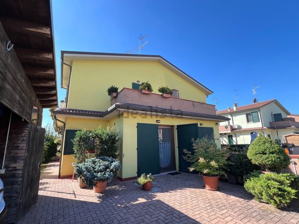 casa indipendente in vendita a Molinella