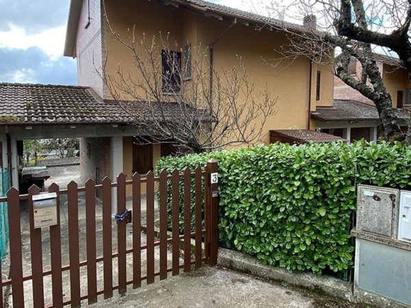 casa indipendente in vendita a Monghidoro in zona Campeggio