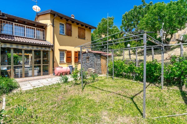 casa indipendente in vendita a Monghidoro