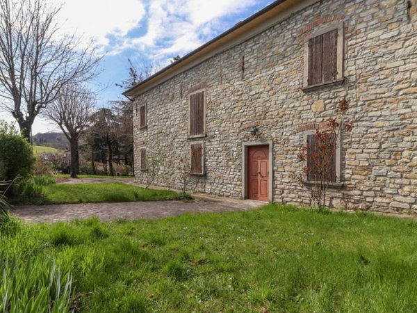 casa indipendente in vendita a Monghidoro