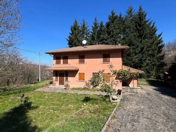 casa indipendente in vendita a Monghidoro