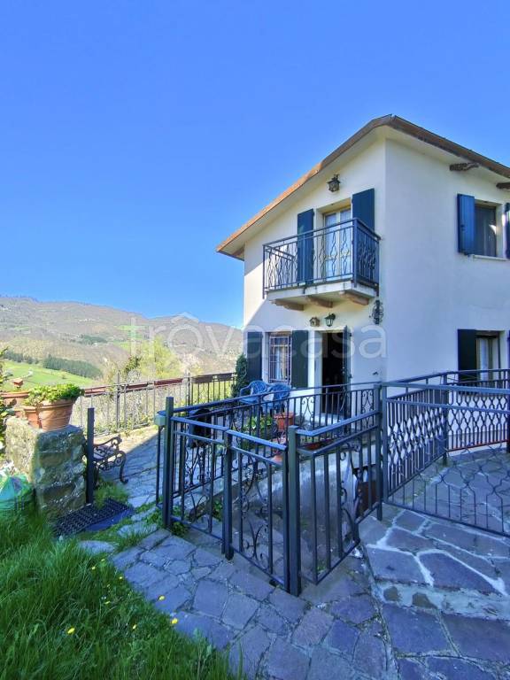 casa indipendente in vendita a Monghidoro in zona Frassineta