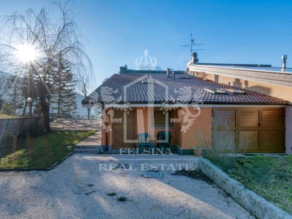 casa indipendente in vendita a Monghidoro in zona Piamaggio
