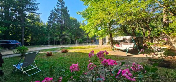casa indipendente in vendita a Monghidoro in zona Piamaggio