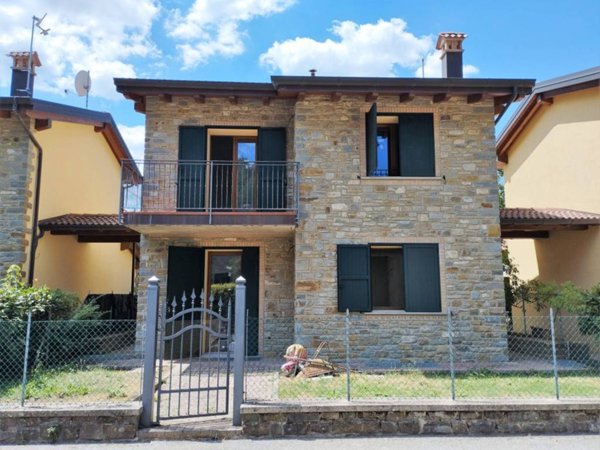 casa indipendente in vendita a Monghidoro