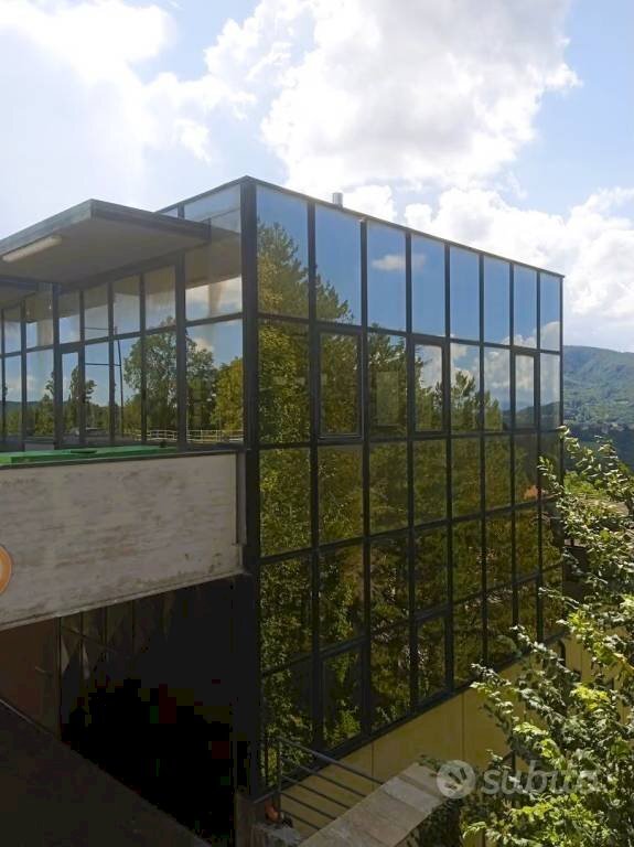 locale commerciale in vendita a Monghidoro