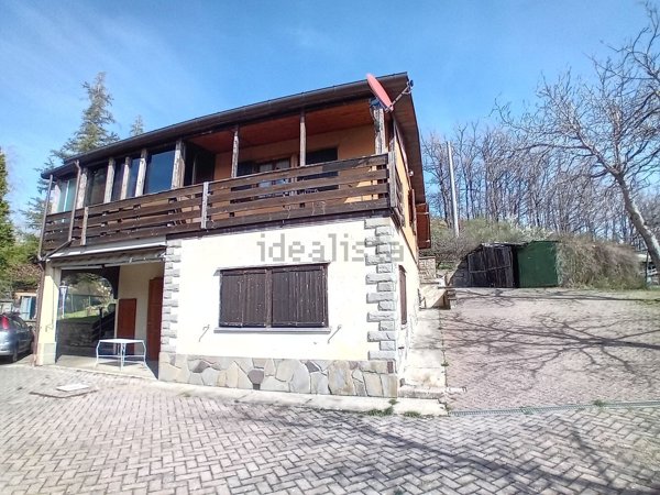 casa indipendente in vendita a Monghidoro in zona Campeggio