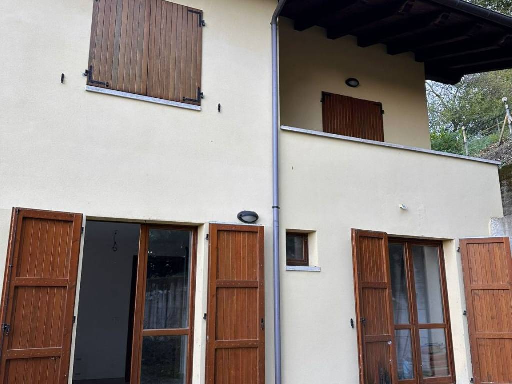 casa indipendente in vendita a Monghidoro