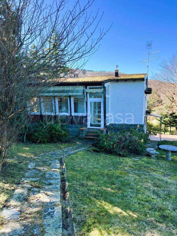 casa indipendente in vendita a Monghidoro in zona Piamaggio