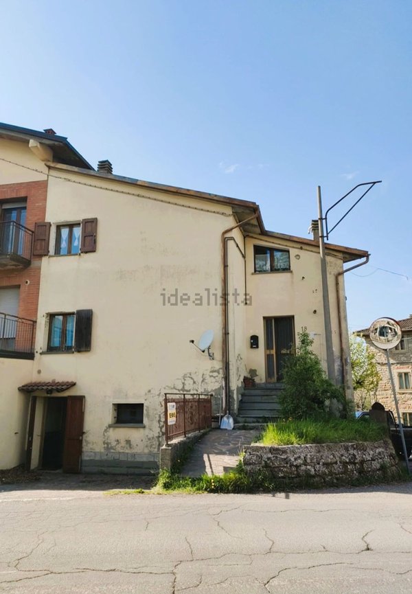 appartamento in vendita a Monghidoro in zona Piamaggio