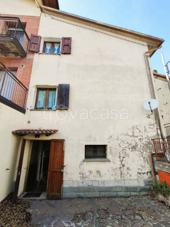 appartamento in vendita a Monghidoro in zona Piamaggio