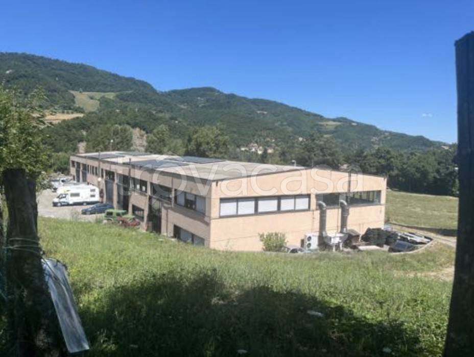 locale commerciale in vendita a Monghidoro