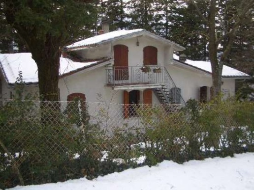 casa indipendente in vendita a Monghidoro in zona Campeggio
