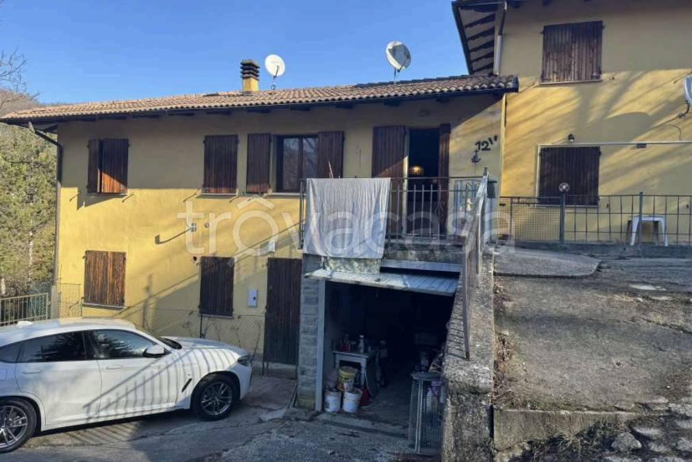 appartamento in vendita a Monghidoro in zona Campeggio