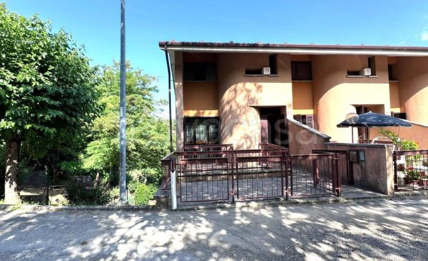 casa indipendente in vendita a Monghidoro