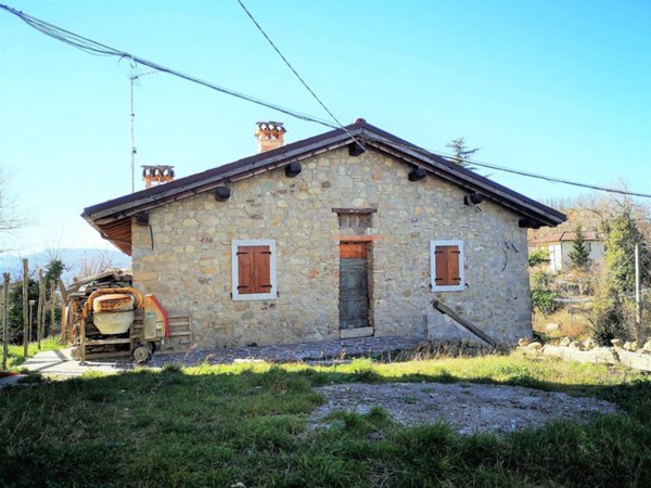 casa indipendente in vendita a Monterenzio in zona Cassano