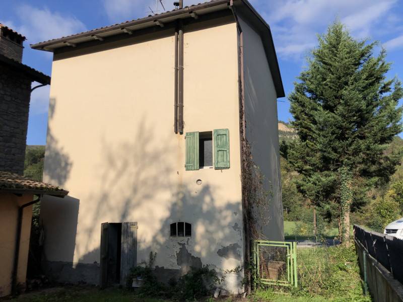 casa indipendente in vendita a Monterenzio
