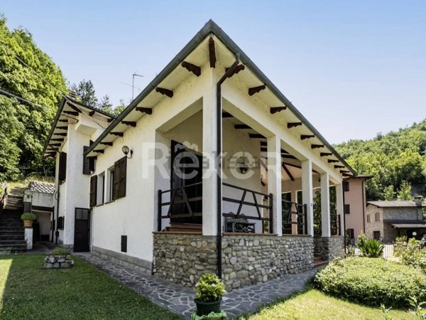 casa indipendente in vendita a Monterenzio in zona Savazza