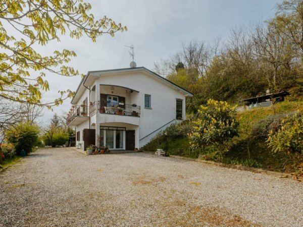 casa indipendente in vendita a Monterenzio