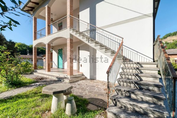 casa indipendente in vendita a Monterenzio in zona Villa di Sassonero