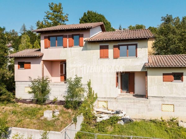 casa indipendente in vendita a Monterenzio in zona Cassano
