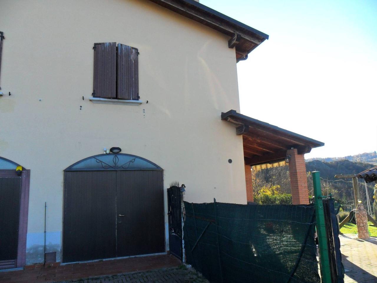 casa indipendente in vendita a Monte San Pietro in zona Oca