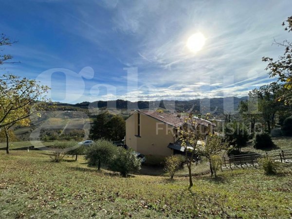 casa indipendente in vendita a Monte San Pietro in zona Calderino