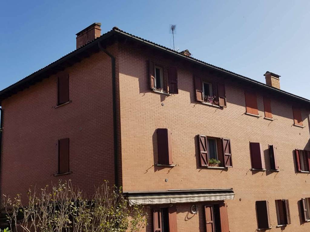 appartamento in vendita a Monte San Pietro in zona Monte San Giovanni