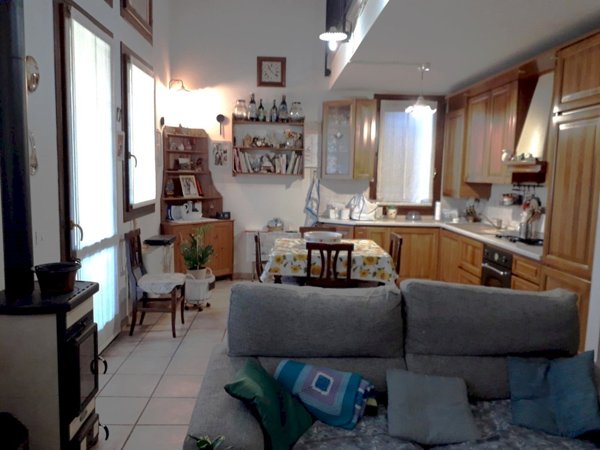 appartamento in vendita a Monte San Pietro in zona Badia
