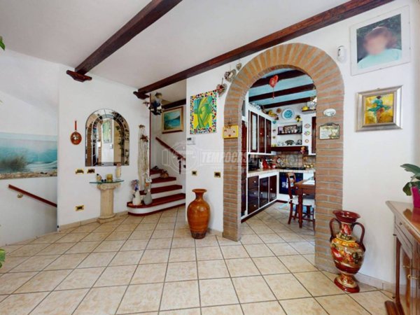 casa indipendente in vendita a Monte San Pietro in zona Monte San Giovanni