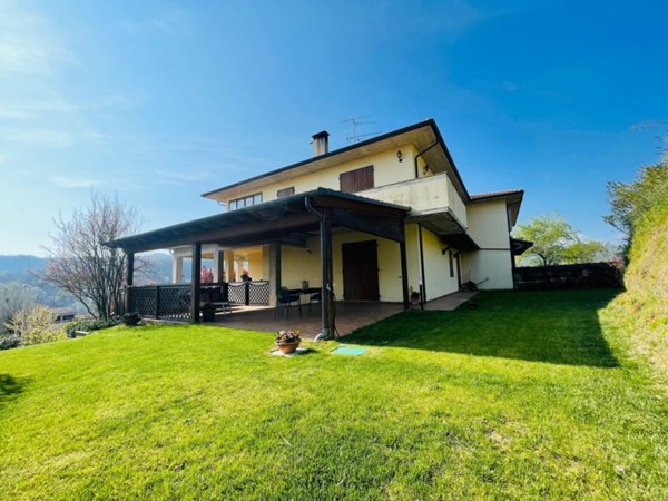 casa indipendente in vendita a Monte San Pietro in zona Monte San Giovanni