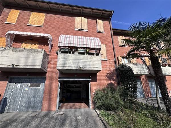 casa indipendente in vendita a Monte San Pietro in zona Monte San Giovanni