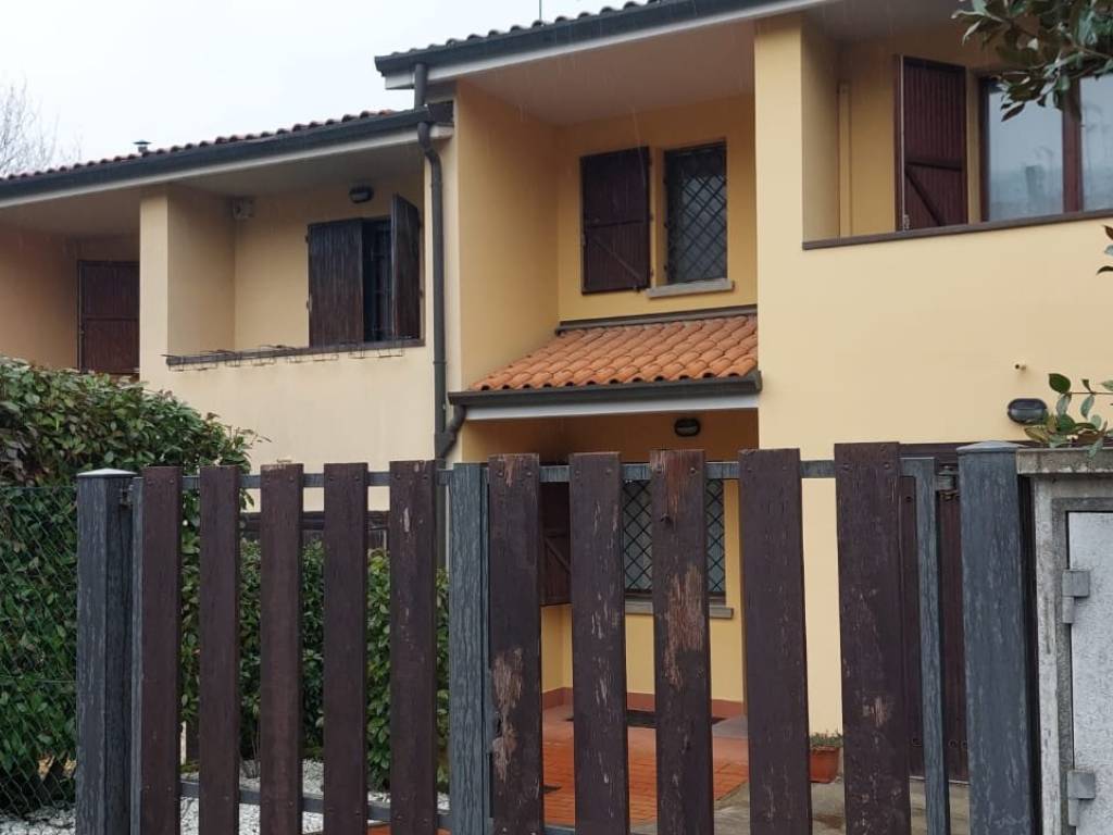 casa indipendente in vendita a Monte San Pietro in zona Calderino