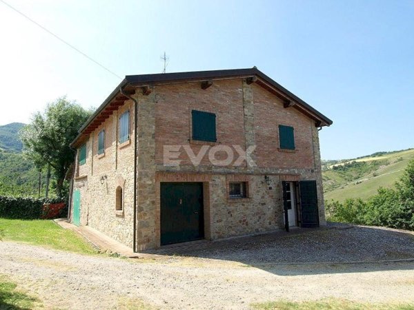 casa indipendente in vendita a Monte San Pietro in zona Calderino