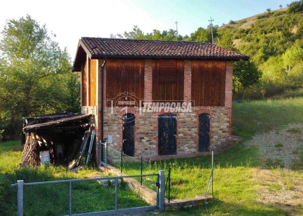 casale in vendita a Monte San Pietro