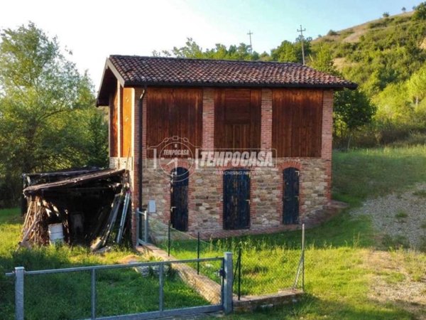 casale in vendita a Monte San Pietro