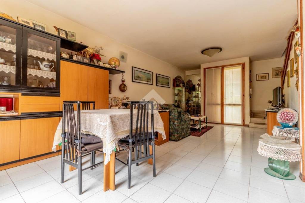 casa indipendente in vendita a Monte San Pietro in zona Monte San Giovanni
