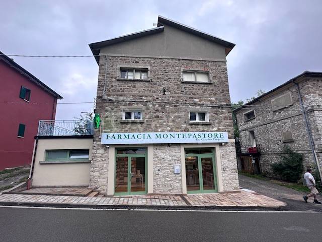 casa indipendente in vendita a Monte San Pietro in zona Montepastore