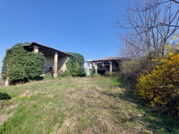 casale in vendita a Monte San Pietro