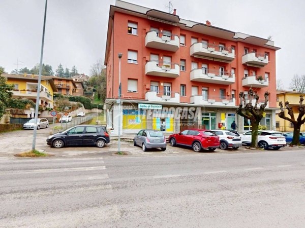 negozio in vendita a Monte San Pietro in zona Calderino