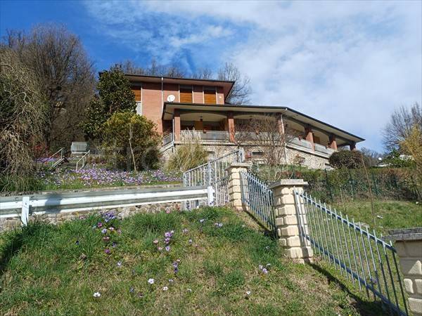 casa indipendente in vendita a Monte San Pietro in zona Monte San Giovanni