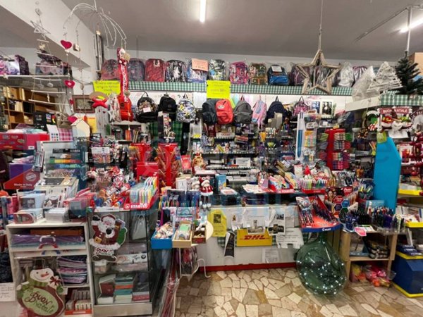 negozio in vendita a Monte San Pietro in zona Calderino