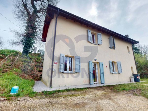 casa indipendente in vendita a Monte San Pietro in zona Monte San Giovanni