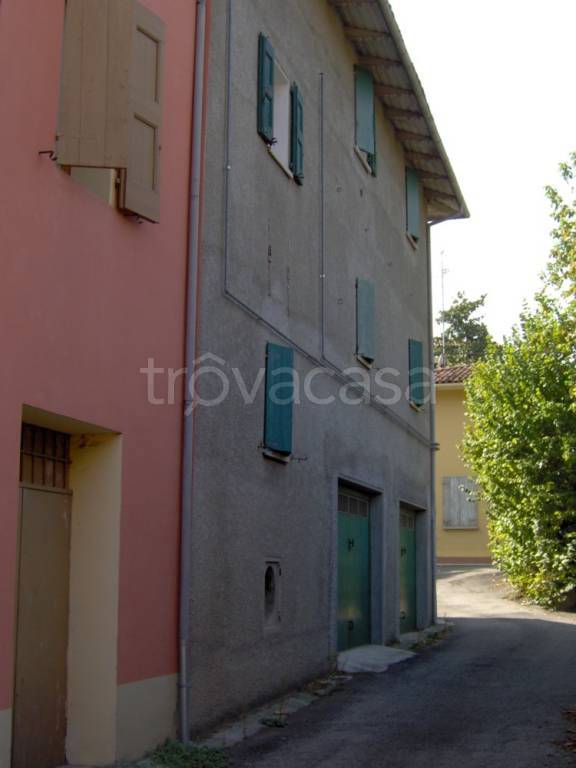 ufficio in vendita a Monte San Pietro in zona Monte San Giovanni