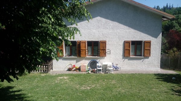 casa indipendente in vendita a Monte San Pietro in zona Calderino